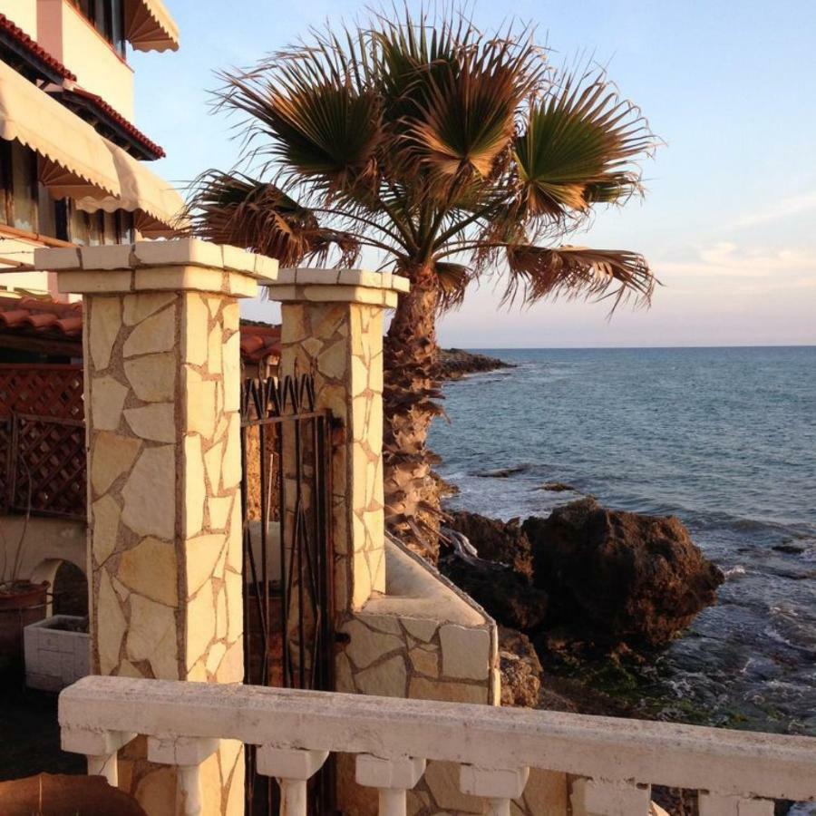 Villa Rena In Front Of The Sea Arkoudi Exterior foto